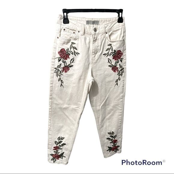 Denim - 𝅺TOP shop moto mom high waisted cream colored  jeans size 26